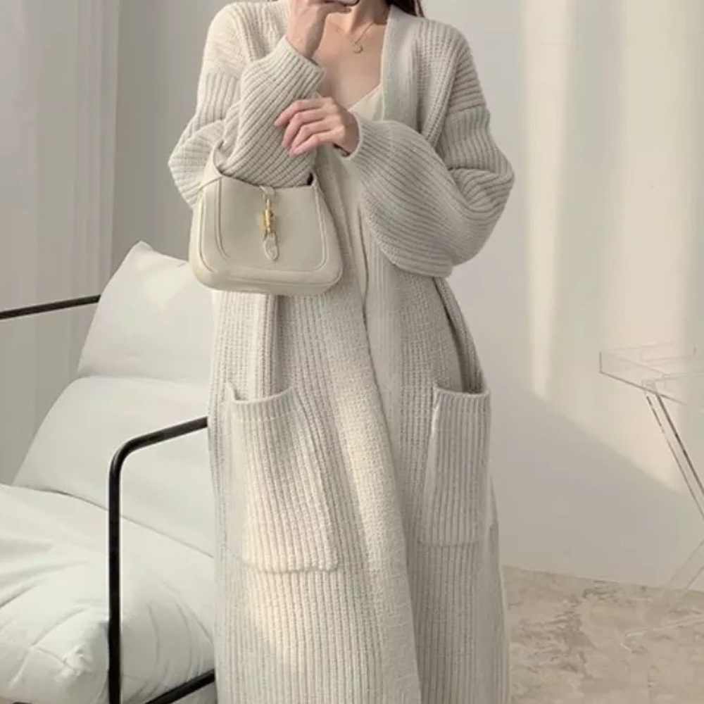 GORGEOUS Chunky Thick Oversized Long Over Knee Rib Tan soft Fuzzy Cardigan Coat - Picture 2 of 13